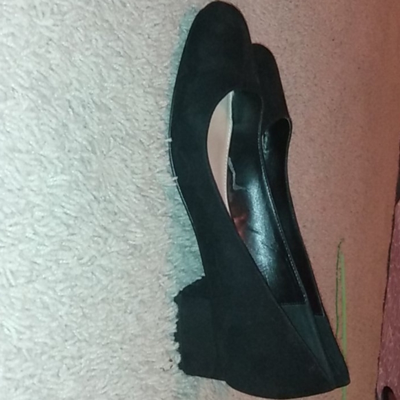 Shoes - Picture 2 of 2